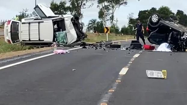 Brutal choque en Uruguay: mueren dos turistas argentinos