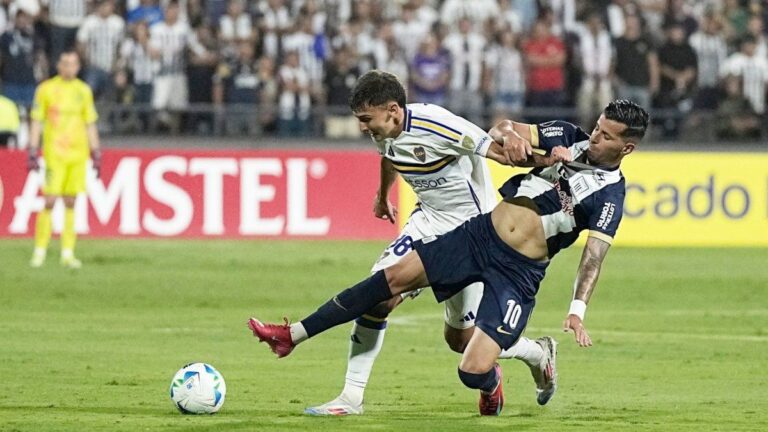 Preocupación en Boca: dos jugadores se lesionaron en la derrota ante Alianza Lima