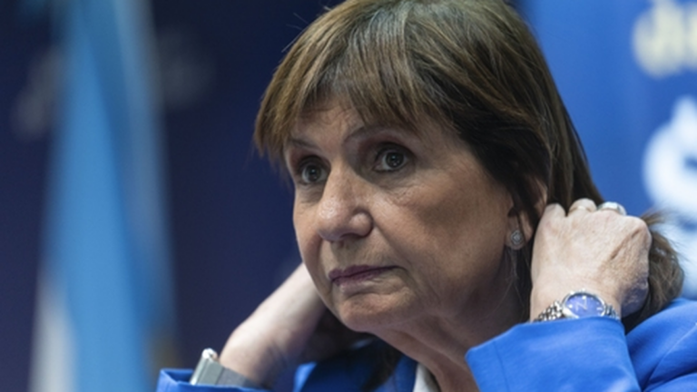 Bullrich y el fotógrafo en estado crítico: «Es consecuencia de los que generan violencia»