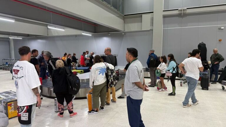 Fin a los problemas: el aeropuerto inauguró una nueva cinta transportadora de equipaje