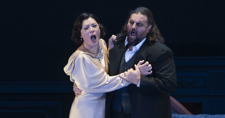 Werther: una ópera que se festeja por su música, más allá de que el protagonista siga cantando después de pegarse un tiro