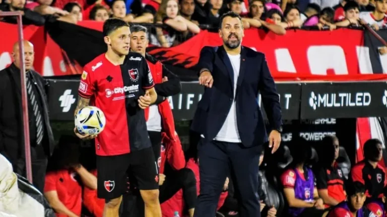 Cristian Fabbiani: Estamos en falta con los hinchas