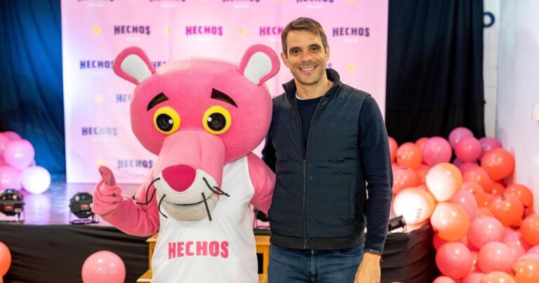 Manuel Passaglia cerró su campaña con una chicana a LLA: «Algunos cierran su campaña con operativos de seguridad, nosotros con la Pantera Rosa»