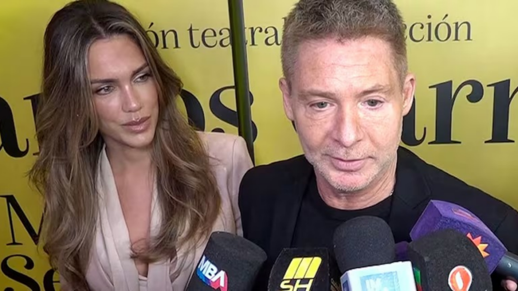 Adrián Suar y Rocío Robles en el estreno de la obra 