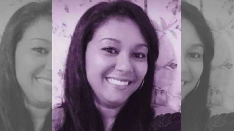 Ilustración genérica de una balanza de justicia sobre un fondo neutro.