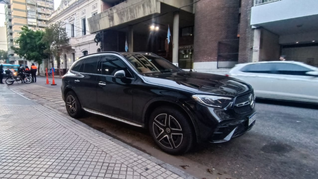 Esquina de Alsina y Córdoba en el barrio Echesortu, Santa Fe, lugar del accidente de tránsito.