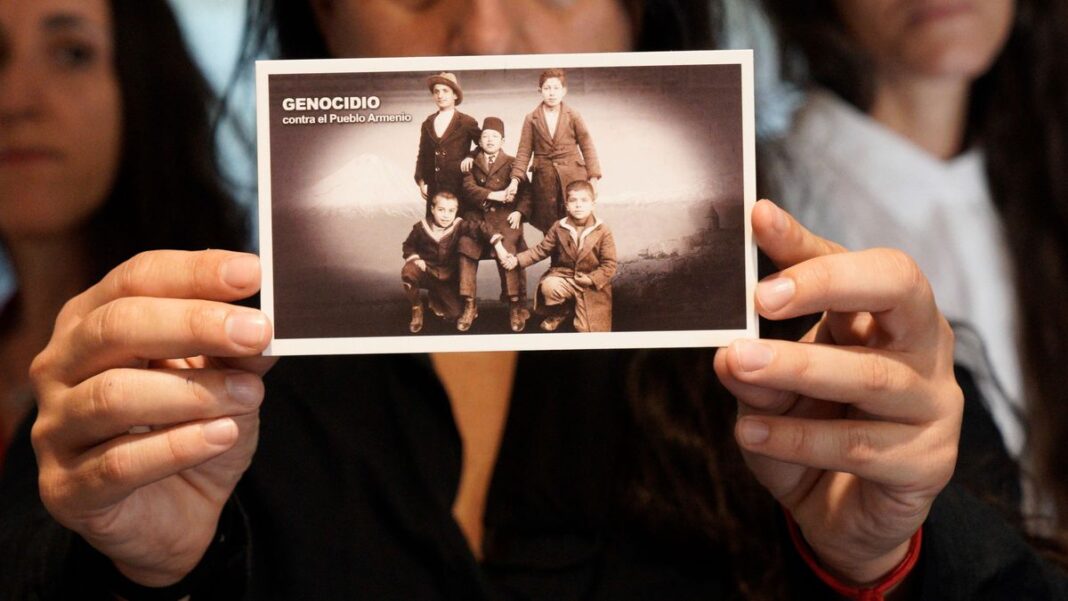 Actividad de conmemoración del genocidio armenio organizada por el Centro de Estudios Armenios de la UNR.