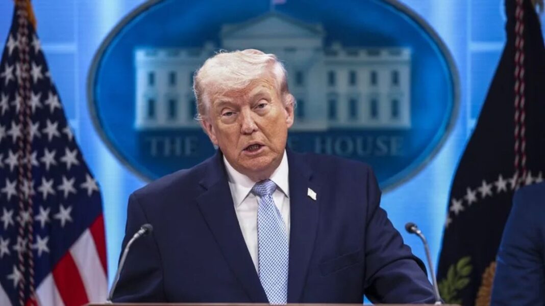 Mapa que muestra la ubicación del estrecho de Ormuz en el Golfo Pérsico.