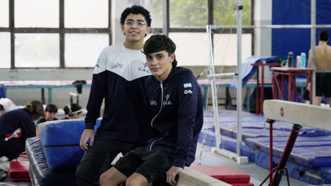 Joaquín Pendino y Julián Di Pasquale, gimnastas del Club Atlético Provincial
