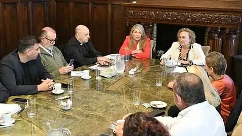 Reunión de la Pastoral Social con concejales en el Palacio Vasallo de Rosario