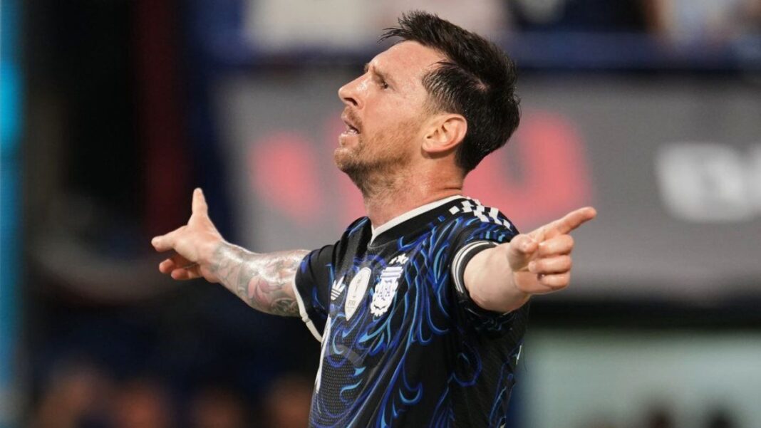 Plantel de la selección argentina de fútbol durante un entrenamiento.