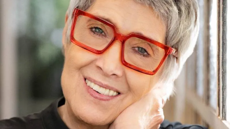 Teresa Parodi en el escenario durante la presentación de su nuevo disco Hasta que amanezca