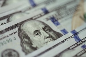 Gráfico del dólar en bancos argentinos el 13 de mayo de 2025