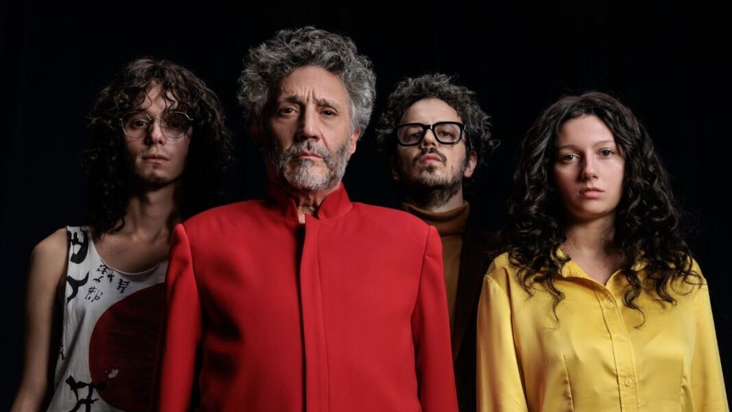 Fito Páez en una escena del corto Todos los Fitos