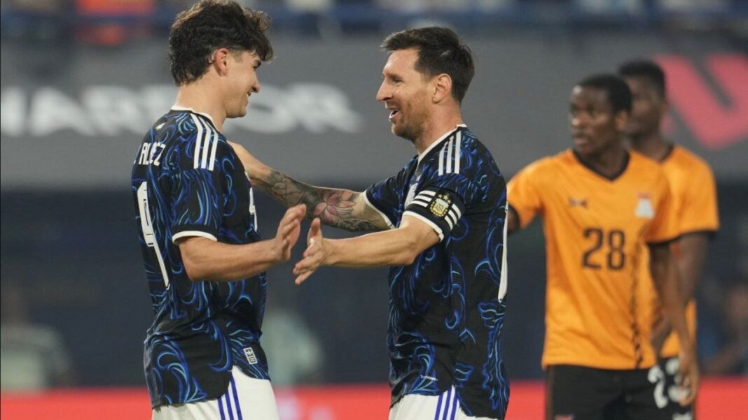 Lionel Scaloni con la prelista de la selección argentina para el Mundial 2026