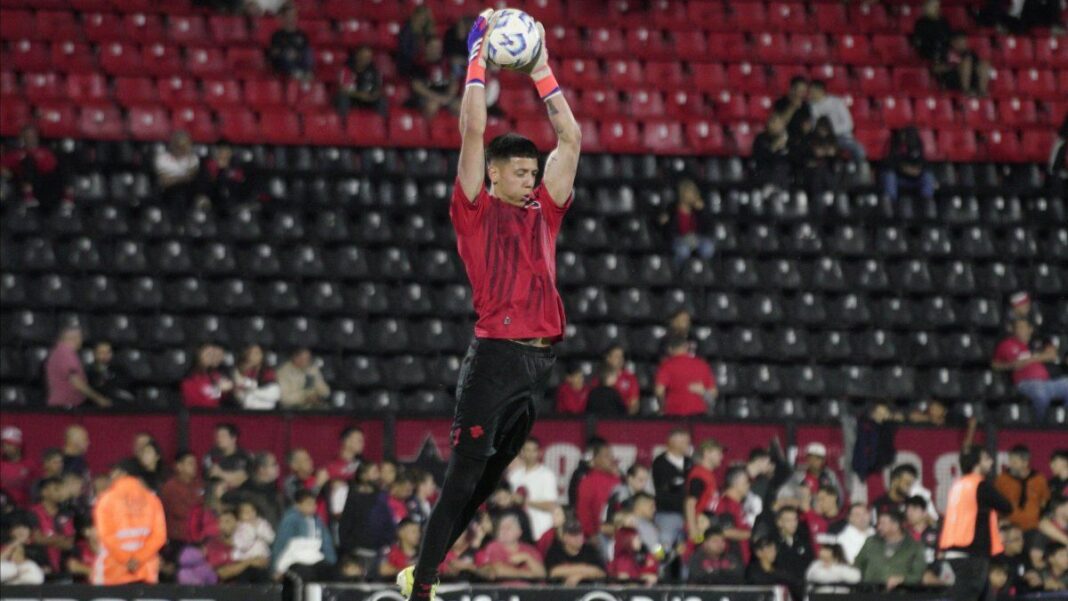 Arquero de Newell's durante un partido
