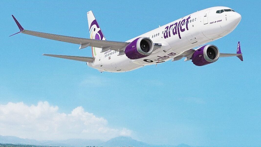 Avión de Arajet en pista de aterrizaje