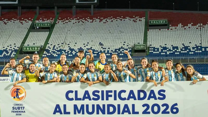 Jugadoras de la selección femenina sub 17 celebrando la clasificación al Mundial