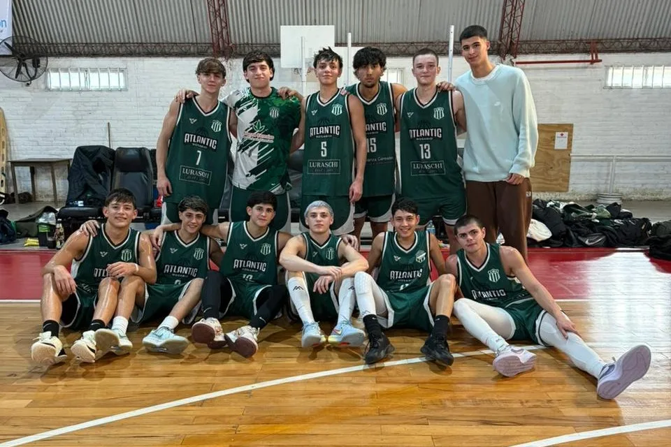Partido de básquet de torneos federativos provinciales en Santa Fe